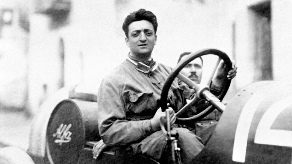 Enzo Ferrari'nin Başarı Hikayesi: Tutkuyla Yolculuk