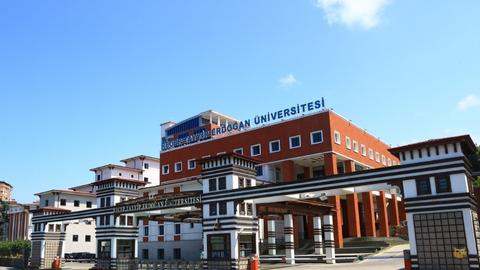 Recep Tayyip Erdoğan Üniversitesi Bankacılık ve Sigortacılık 2023 Taban Puanları ve Başarı Sıralamaları