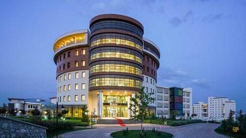 Ufuk Üniversitesi Tıbbi Laboratuvar Teknikleri (Burslu) 2023 Taban Puanları ve Başarı Sıralamaları