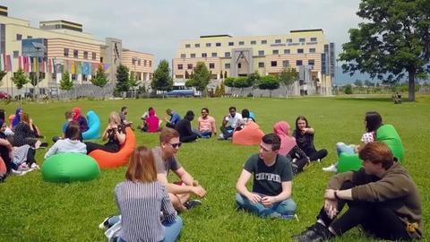 Uluslararası Saraybosna Üniversitesi Siyaset Bilimi ve Uluslararası İlişkiler (%50 İndirimli) Bölümü Öğrenci Yorumları