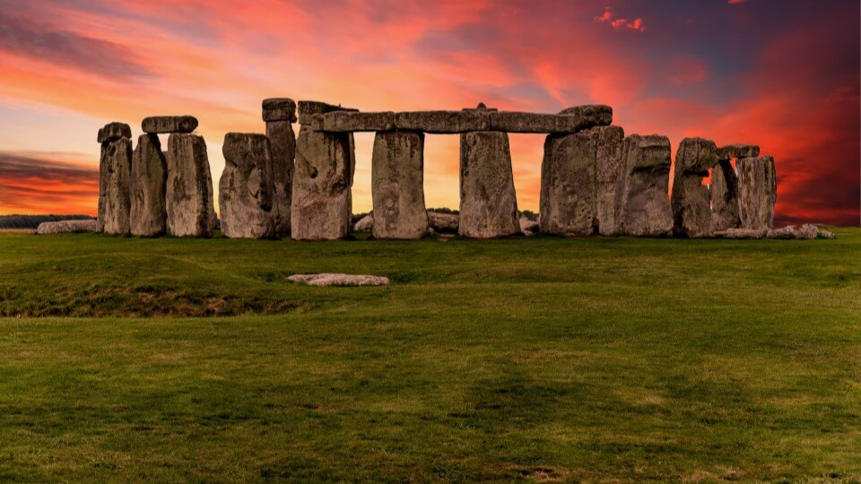 İngiltere'deki Gizemli Taşlar: Stonehenge Hikayesi
